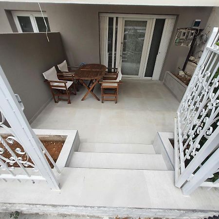 New Apartment ,50M From The Sea At Nea Irakleia. Extérieur photo