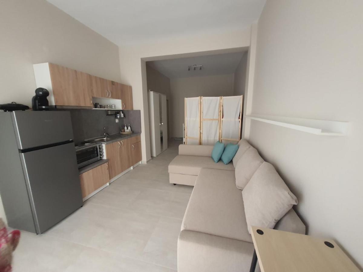 New Apartment ,50M From The Sea At Nea Irakleia. Extérieur photo